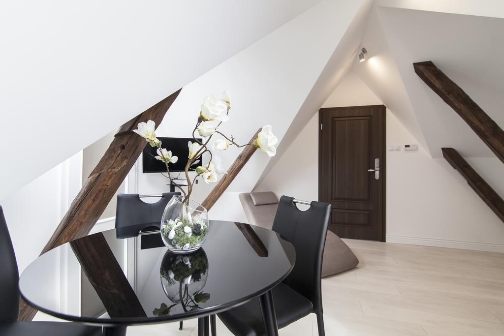 City. Apartament *